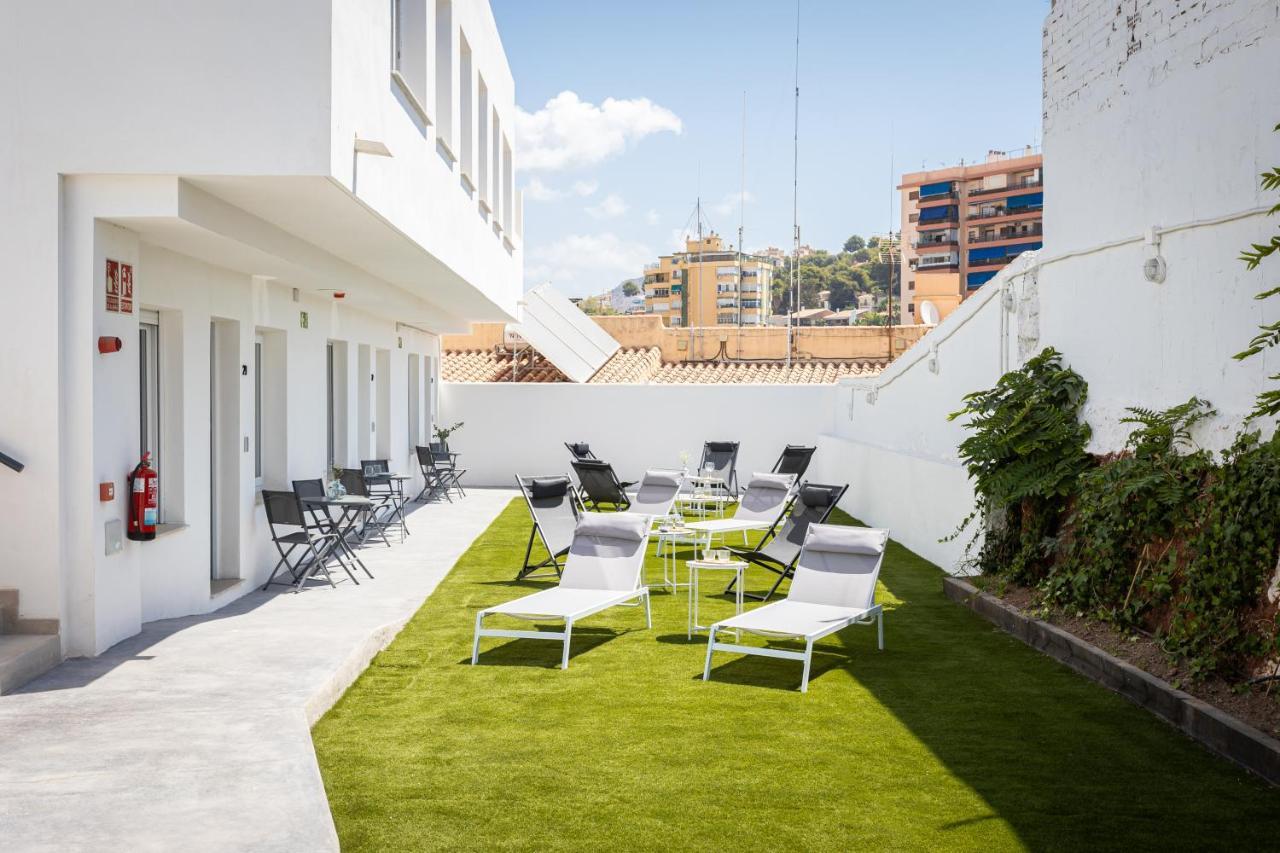 Apartamentos La Pelusa マラガ エクステリア 写真